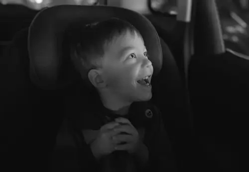 Seggiolino auto: quale scegliere? Gruppi e normativa